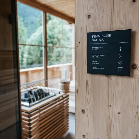 Nova Moments Boutique بيرتيساو