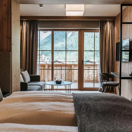Nova Moments Boutique Hotel 4*