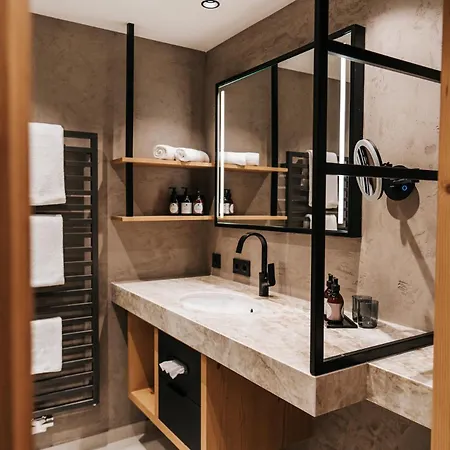 Hotel Nova Moments Boutique 4*