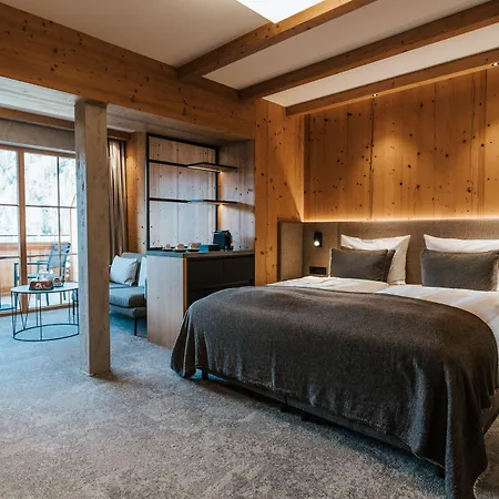 Nova Moments Boutique