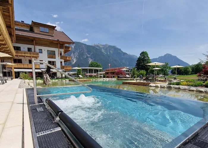 Nova Moments Boutique Hotel 4*