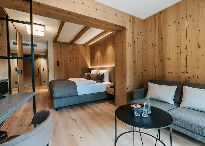 Nova Moments Boutique Hotel 4*