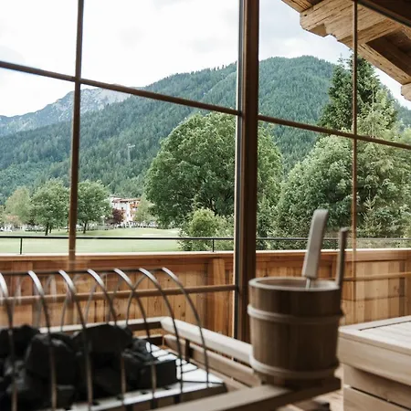 Nova Moments Boutique 4*