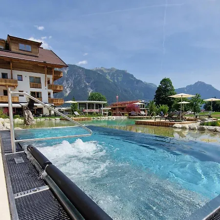 Nova Moments Boutique Hotel 4*