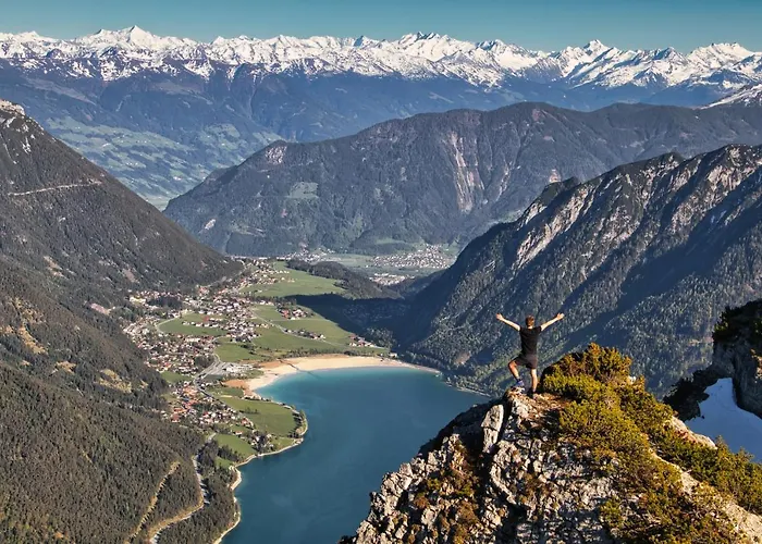 Nova Moments Boutique מלון