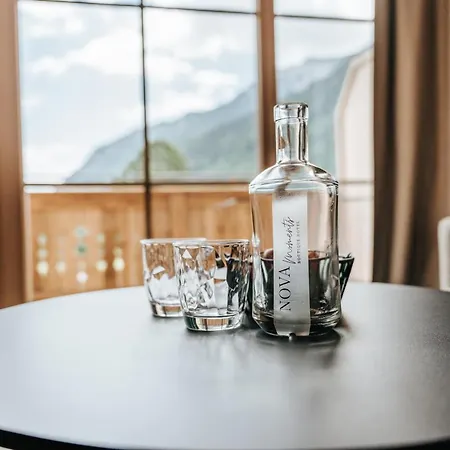 Nova Moments Boutique 4*