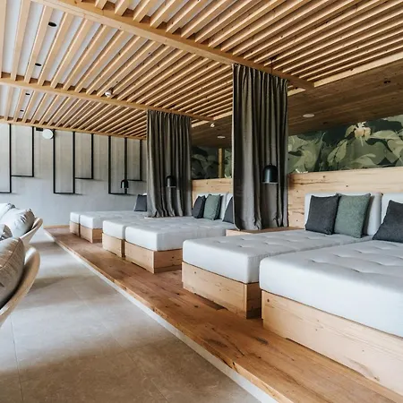 Nova Moments Boutique